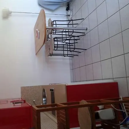 Apartment Sleeps 4 Wifi *