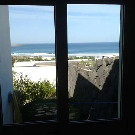 Sleeps 4 Wifi Apartment *