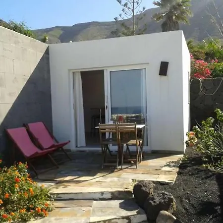 Sleeps 4 Wifi