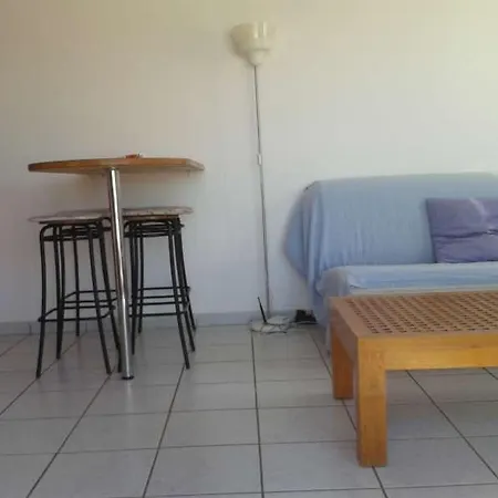 Sleeps 4 Wifi